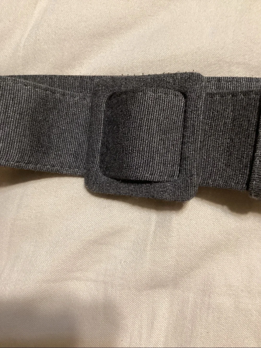Set of 3 Elastic Waist Belts in Gray, Brown & Black